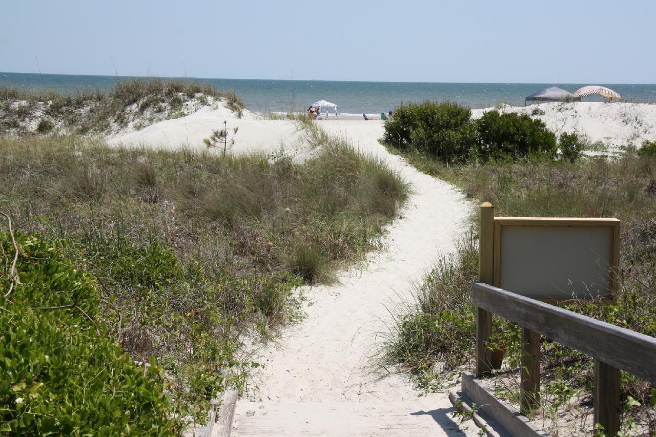 Ocean Villas Deluxe - Oceanfront Villa - Steps To Beach - Great Location - Heated Pool April Hilton Head Island Dış mekan fotoğraf